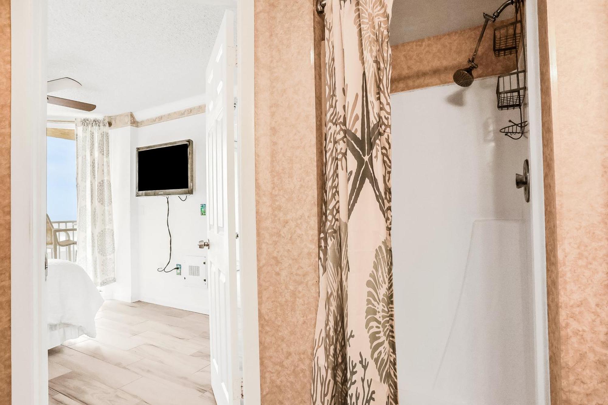 Oceania Plaza & Suites New Smyrna Beach Room photo