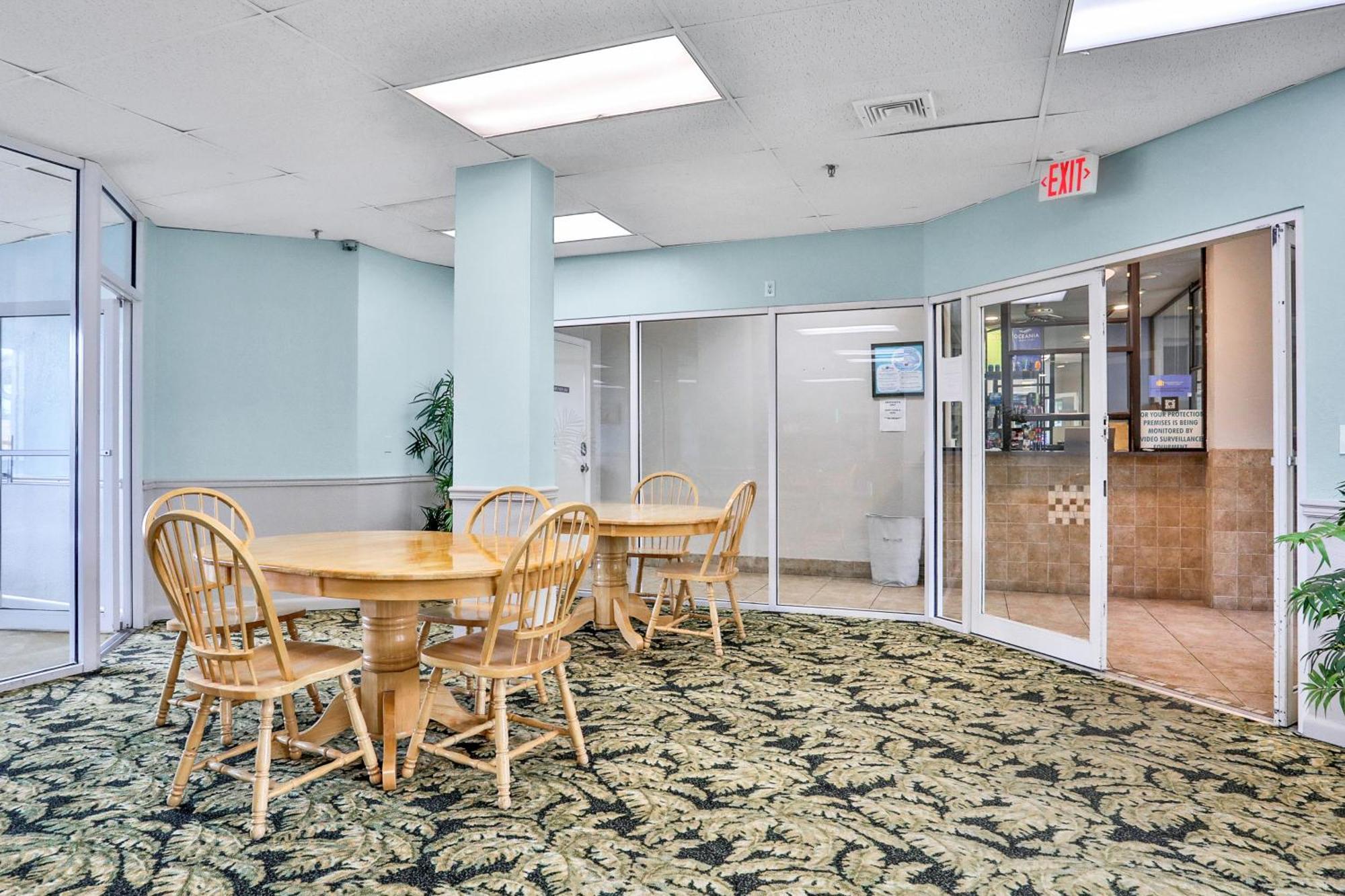 Oceania Plaza & Suites New Smyrna Beach Room photo
